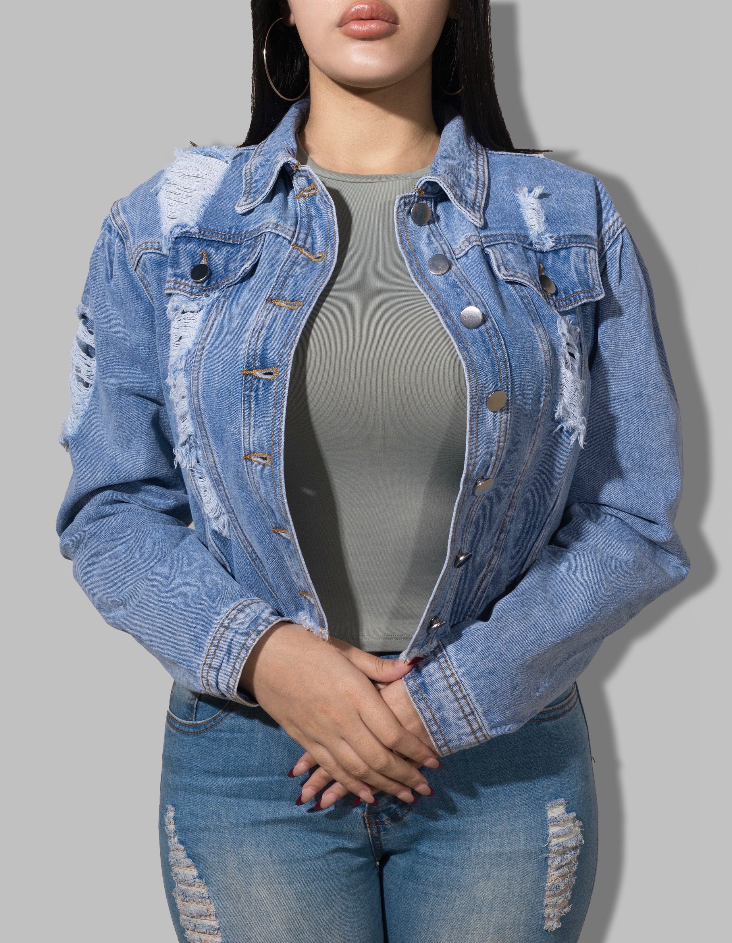 Distressed denim jacket from https://innamoratoclo.com
