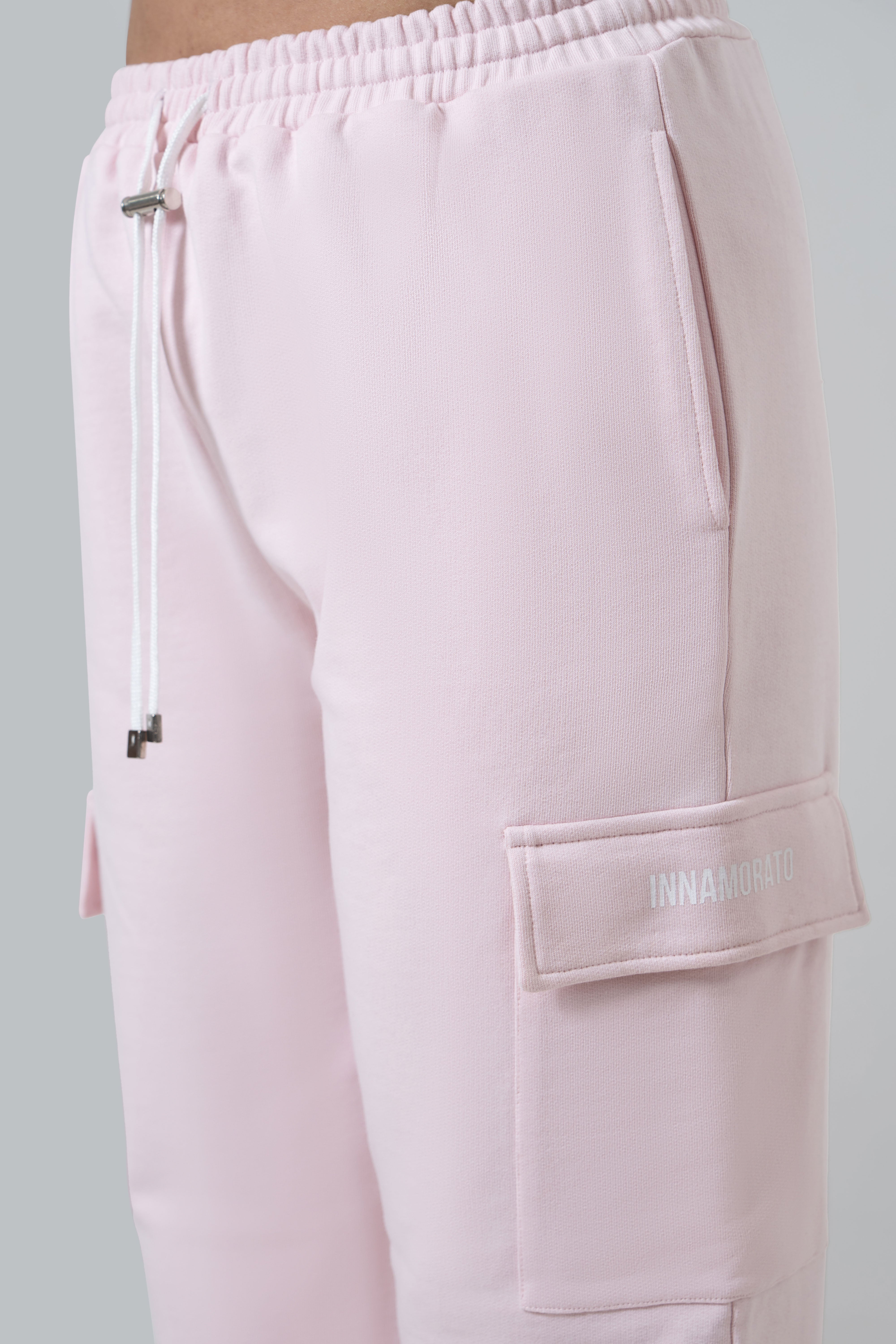 Straight leg cargo sweatpants from innamoratoclo.com